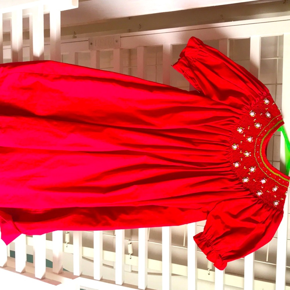 Petit Ami 5year old red dress goes almost to feet depending on height